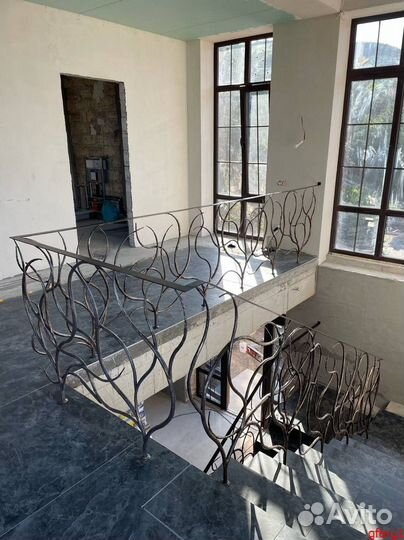 Кованые ограждения для лестниц