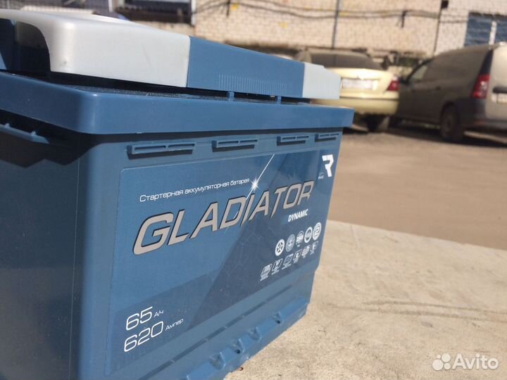 Аккумулятор Gladiator 65 Ач 620А