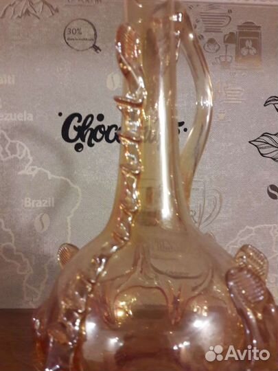 Графин красивый