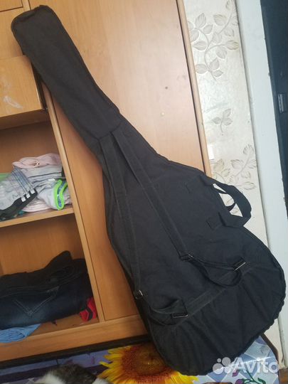 Акустическая гитара