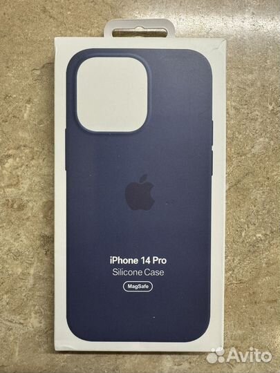 Силиконовый чехол на iPhone 14pro