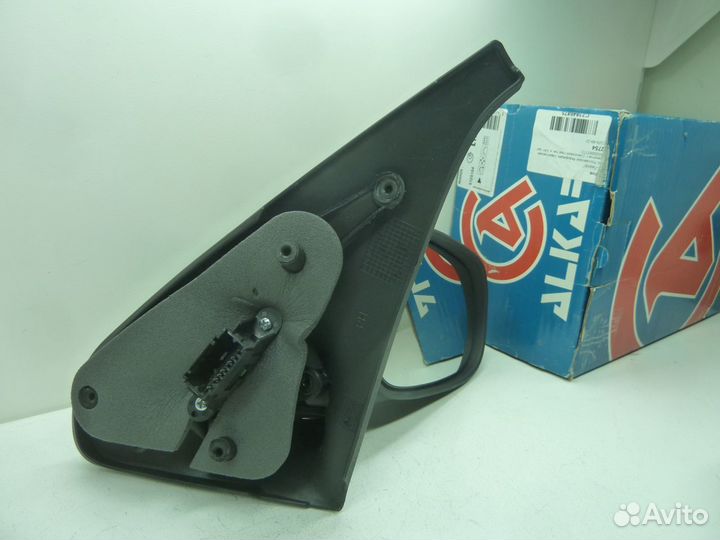 Renault Clio II Правое зеркало Новое