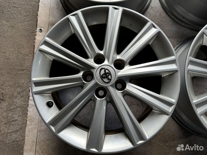 Оригинальные диски R17 5x114.3 Toyota Camry 50
