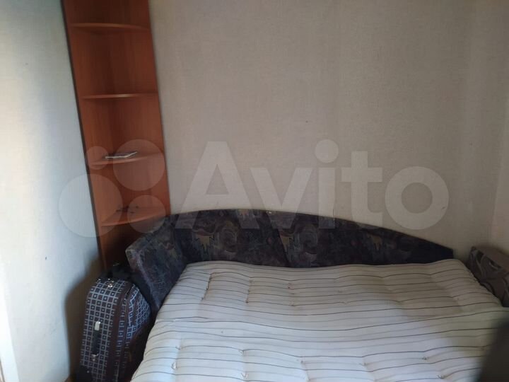 Комната 10 м² в 3-к., 2/2 эт.