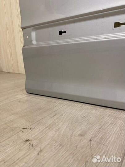 Дверь боковая передняя правая Mercedes Benz C230