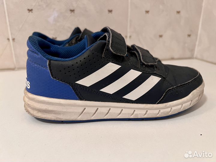 Кроссовки adidas 31