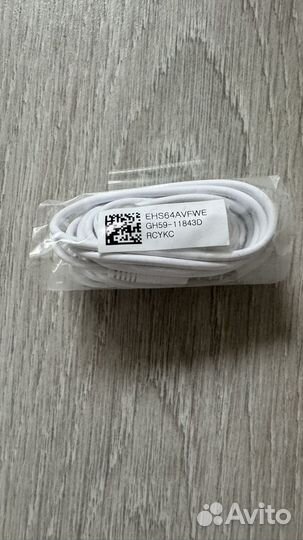 Новые. Оригинал. Проводные наушники Samsung