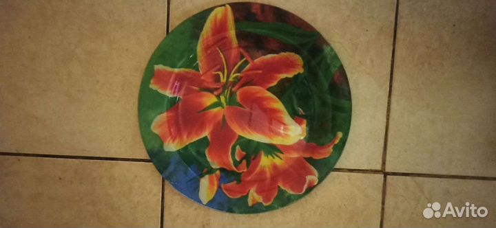 Большое блюдо и салфетки