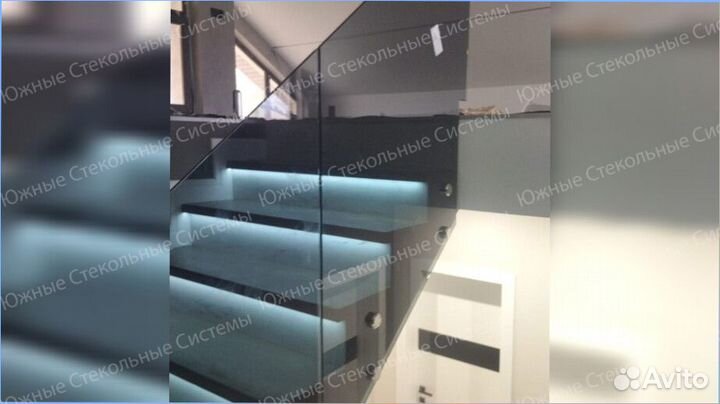 Перила для лестницы из стекла