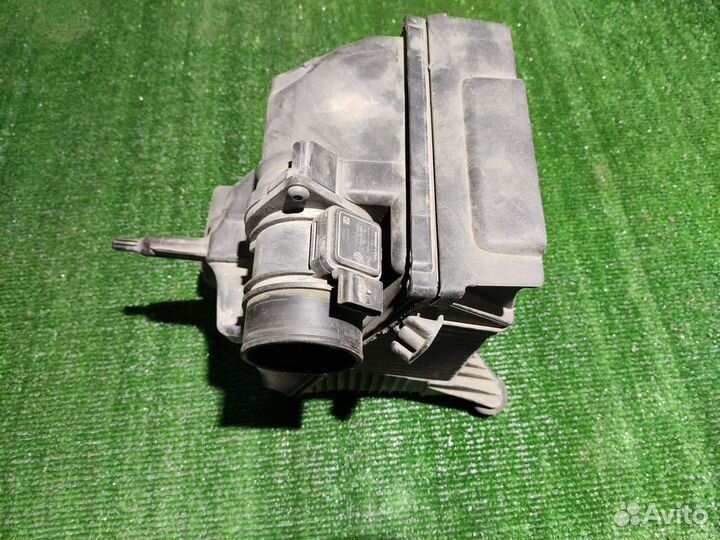 Корпус воздушного фильтра Renault Scenic II (2003—