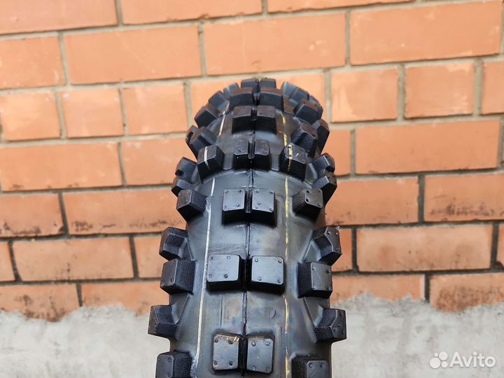 Мотошина 110 100 18 жесткий грунт