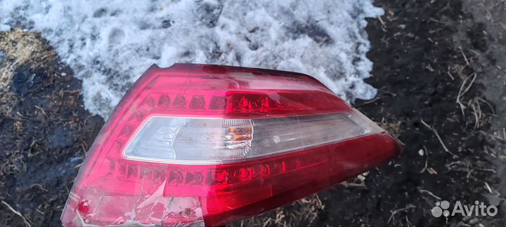 Фары на nissan teana j32