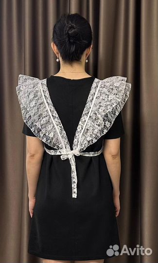 Белый школьный фартук