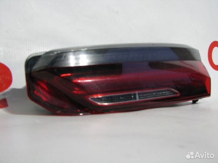 BMW 8 G14 G15 фонарь задний наружный правый 2018+
