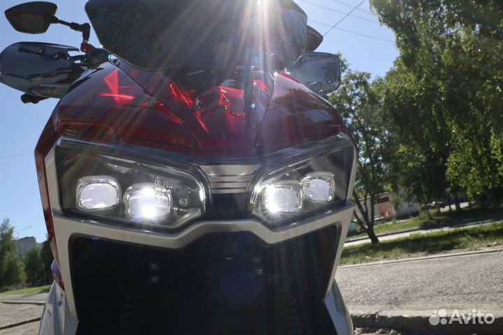 Макси скутер Tracer (Honda ADV ) 200кб