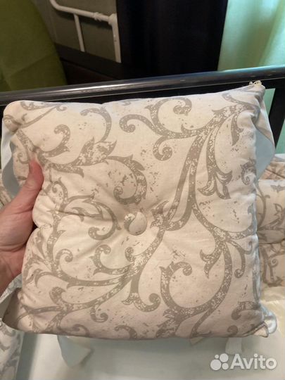 Бортики подушки в детскую кроватку