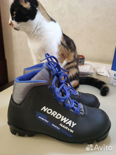 Лыжные ботинки 35 р