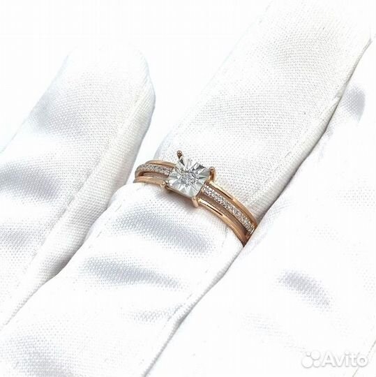 Золотое кольцо с камнем 17р