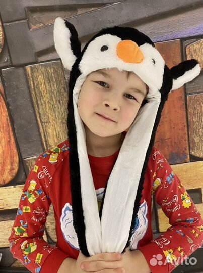 Шапка с двигающимися ушками