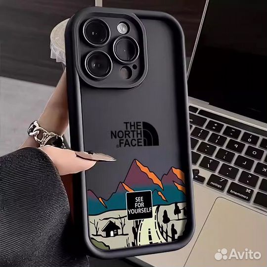 Чехлы силиконовые The North Face на iPhone