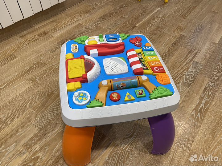Развивающий столик fisher price