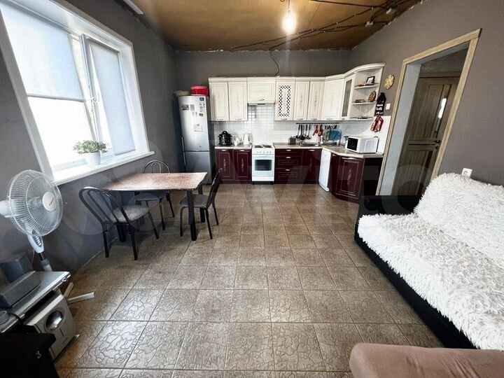 Дом 96 м² на участке 5 сот.