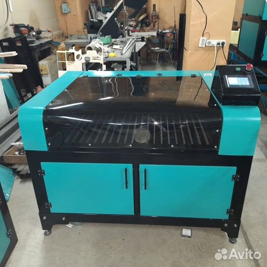 Лазерный гравировальный станок