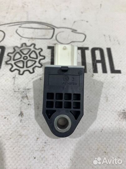 Датчик удара Hyundai Elantra MD G4FG 2012