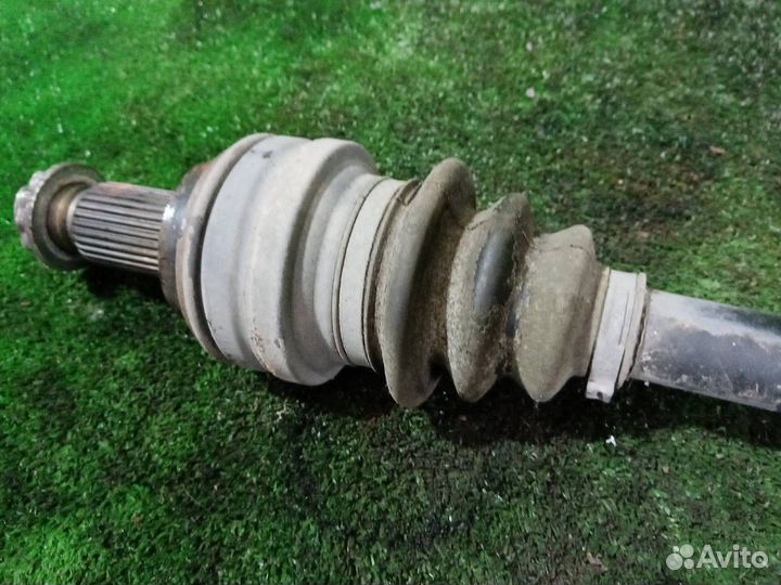 Привод задний левый Bmw X1 E84 N46B20BD 2011