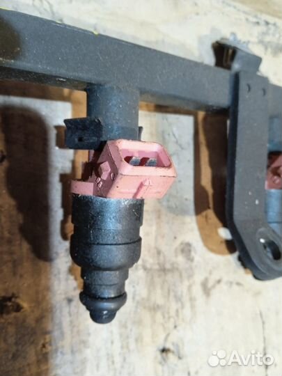 Рампа топливная Chevrolet Aveo т250