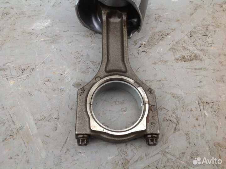 Поршень с шатуном BMW 7-series G11/G12