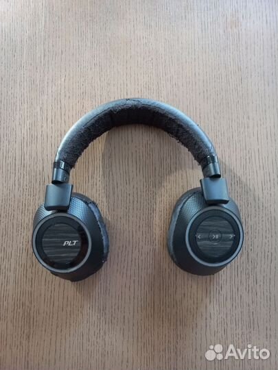 Беспроводные наушники Plantronics backbeat pro 2