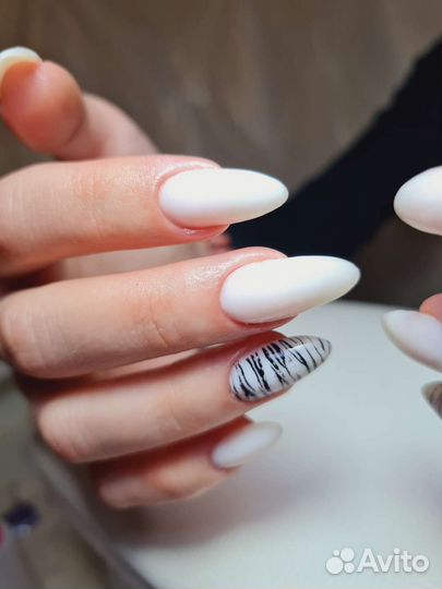 Маникюр +укрепление+покрытие