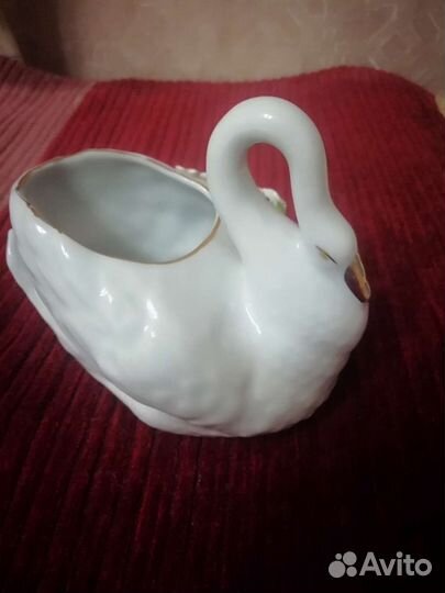 Статуэтка ваза 