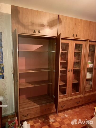 Стенка. Три секции