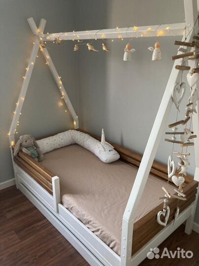 Кроватка вигвам домик из массива детская