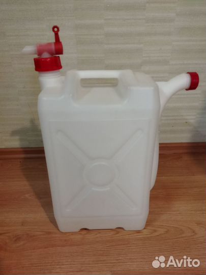 Канистра с краном 28л