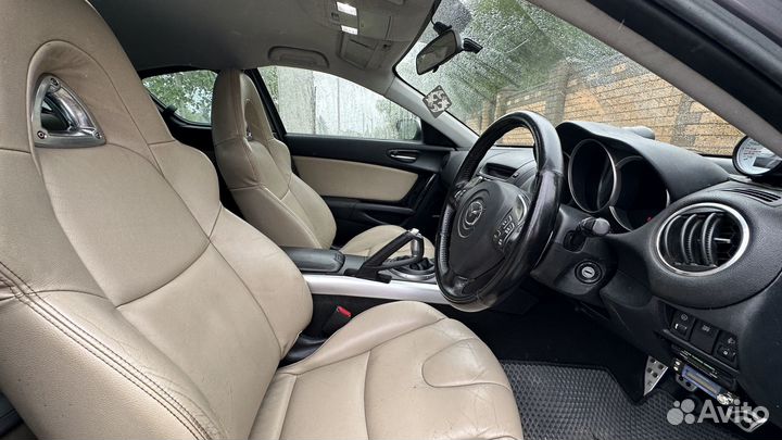 Салон бежевая кожа mazda rx-8