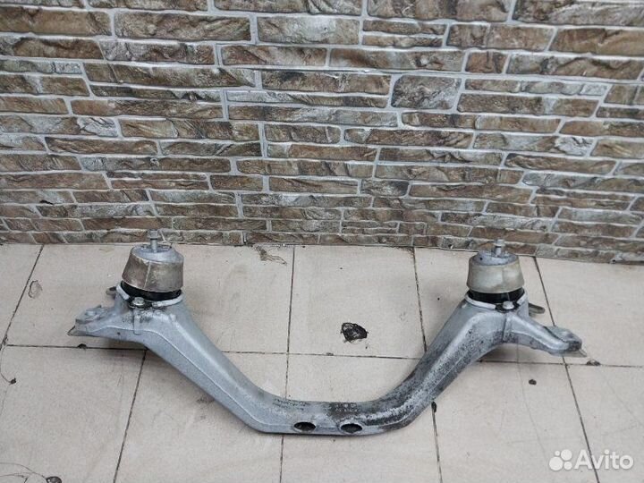 Балка продольная под двс передняя Audi Q7 4L 3.0