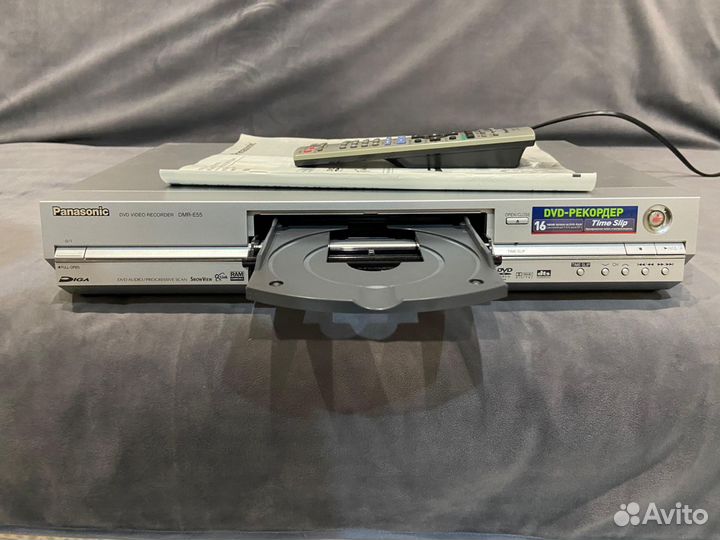 DVD рекордер Panasonic DMR E55