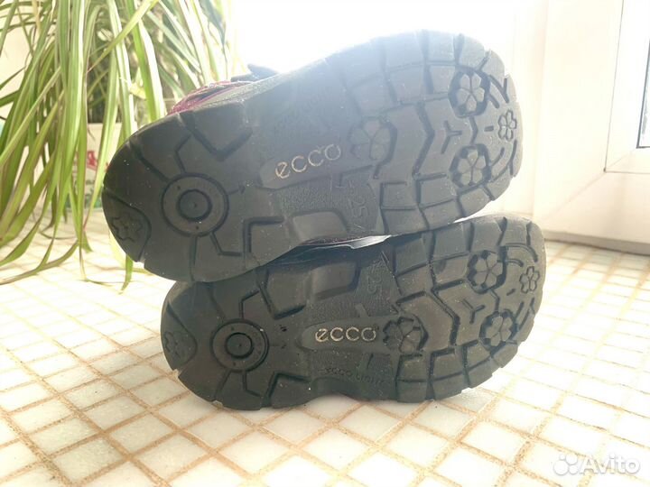 Ботинки весенние для девочки ecco 25