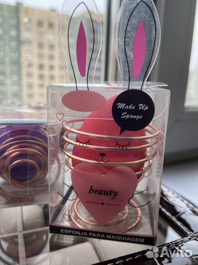 Спонж для макияжа с подставкой