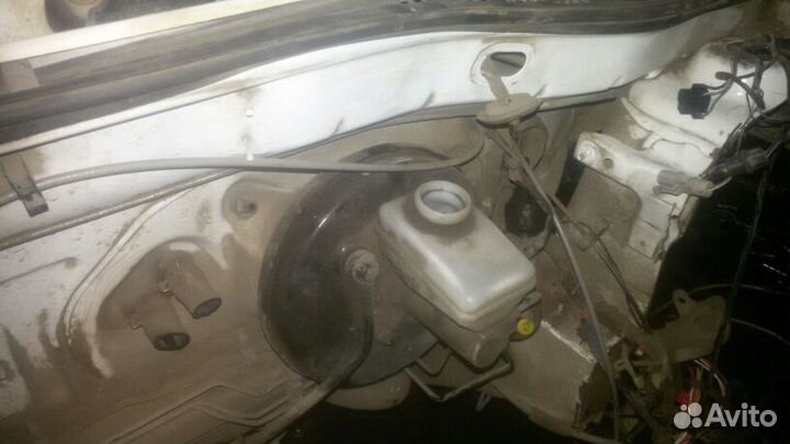 Вакуумник Рено Логан Renault Logan в сборе