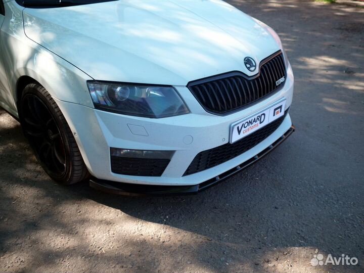 Сплиттер переднего бампера Skoda Octavia 3 A7 RS р