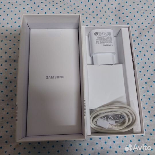 Samsung Galaxy A72, 6/128 ГБ