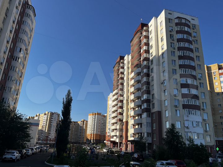 3-к. квартира, 81 м², 2/14 эт.