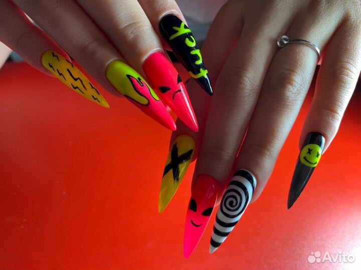 Мастер маникюра