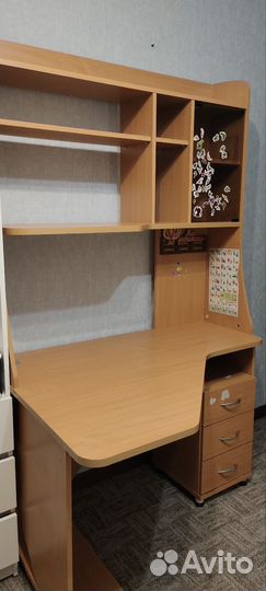 Школьная парта угловая