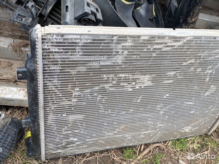 Радиатор охлпждения Volkswagen Audi