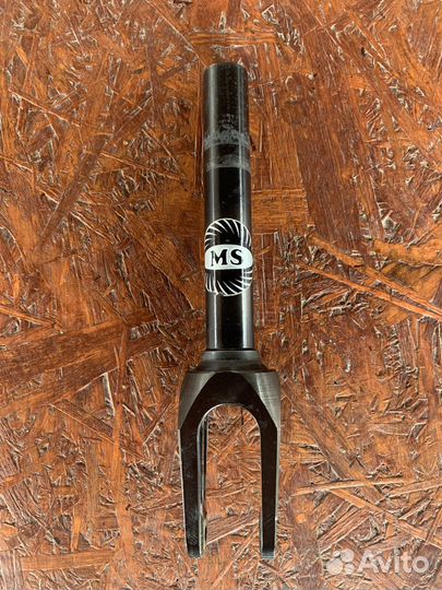 Вилка для трюкового самоката